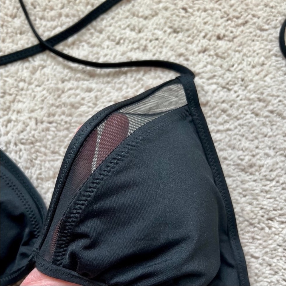 {Mossimo} Mesh Detailed Bikini Top